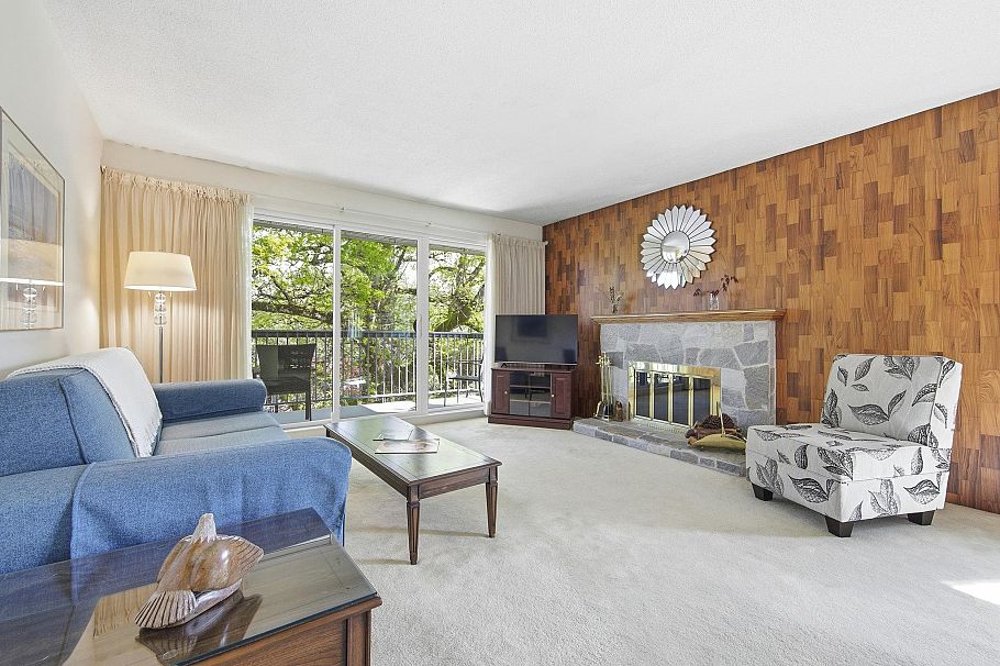 302 2320 Trinity Street Vancouver, BC - 1