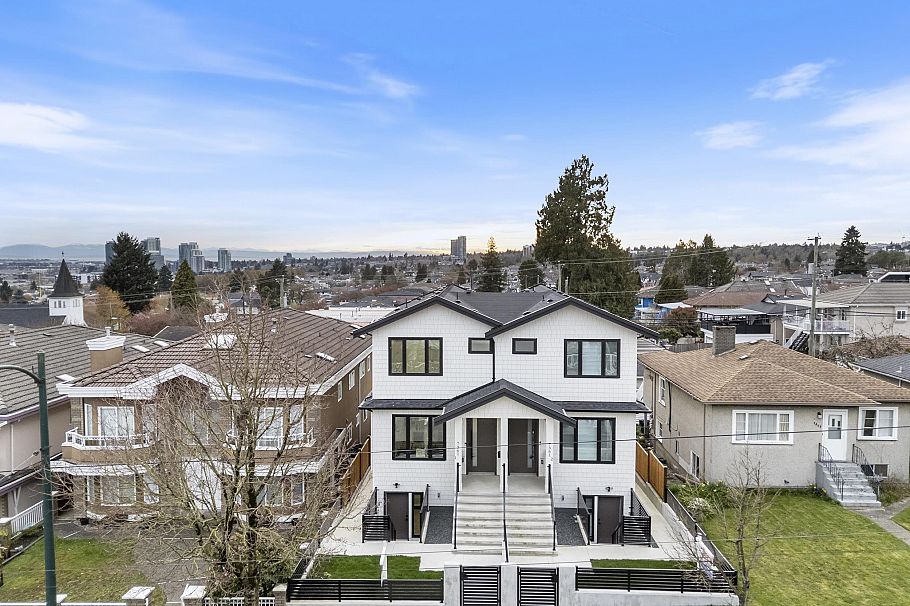 1 7361 Fraser Street Vancouver, BC - 4