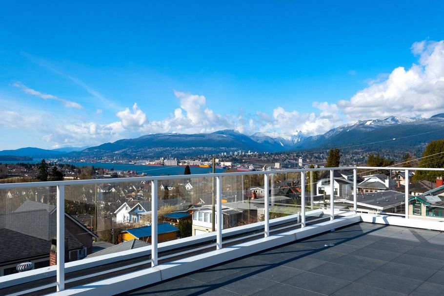 3679 Pandora Street Vancouver, BC - 25