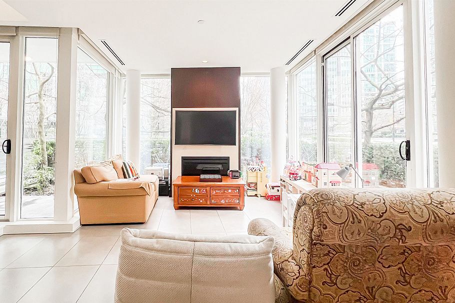 1133 W Cordova Street Vancouver, BC - 7