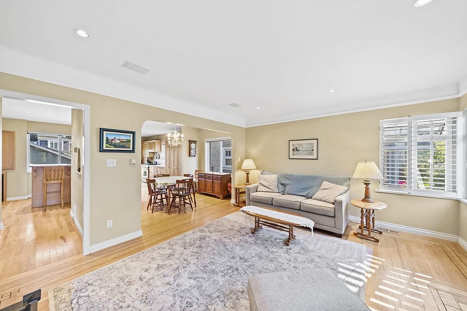 2925 W 21st Street Vancouver, BC - 9