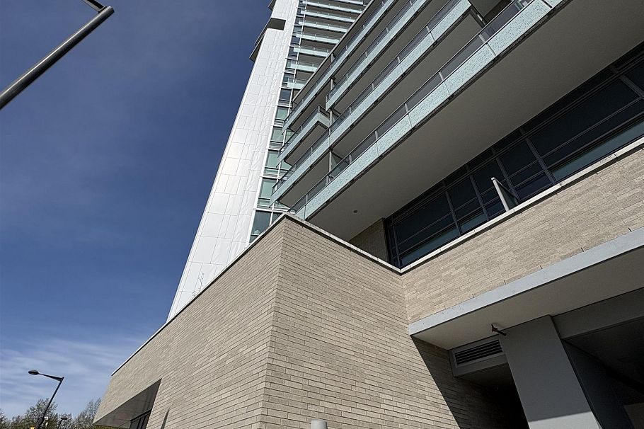 304 1500 Fern Street North Vancouver, BC - 3