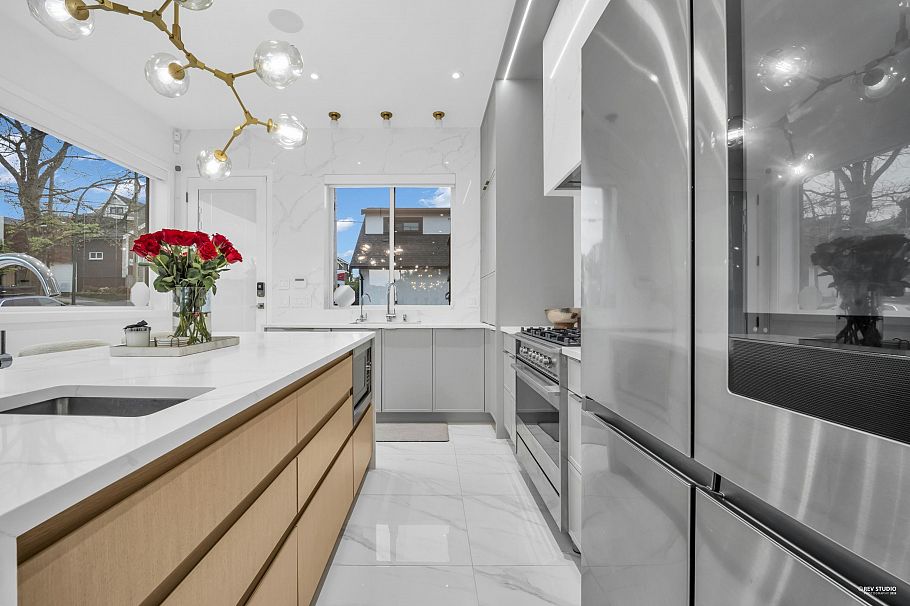 2796 E 4th Avenue Vancouver, BC - 15