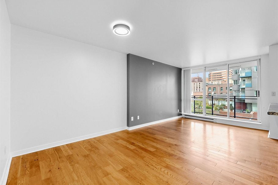 602 1082 Seymour Street Vancouver, BC - 4