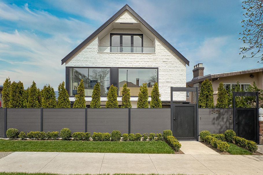 1 2425 Kitchener Street Vancouver, BC - 1