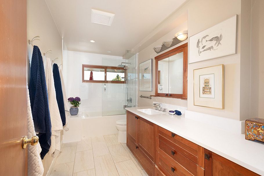 4455 Harris Place North Vancouver, BC - 19