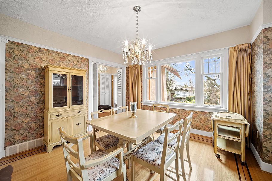 3537 W 31st Avenue Vancouver, BC - 9