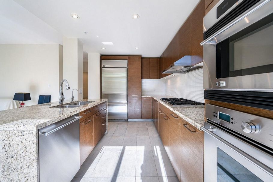 110 6018 Iona Drive Vancouver, BC - 3