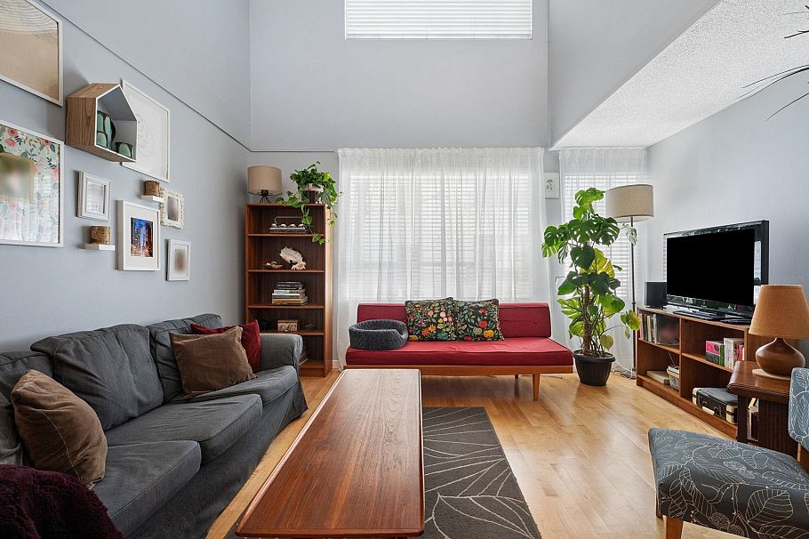 407 1345 Comox Street Vancouver, BC - 2