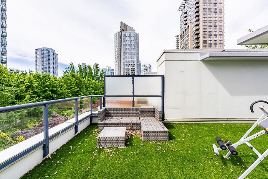 938 Beatty Street Vancouver, BC - 32