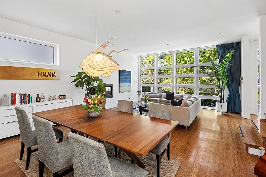 626 E 22 Avenue Vancouver, BC - 9