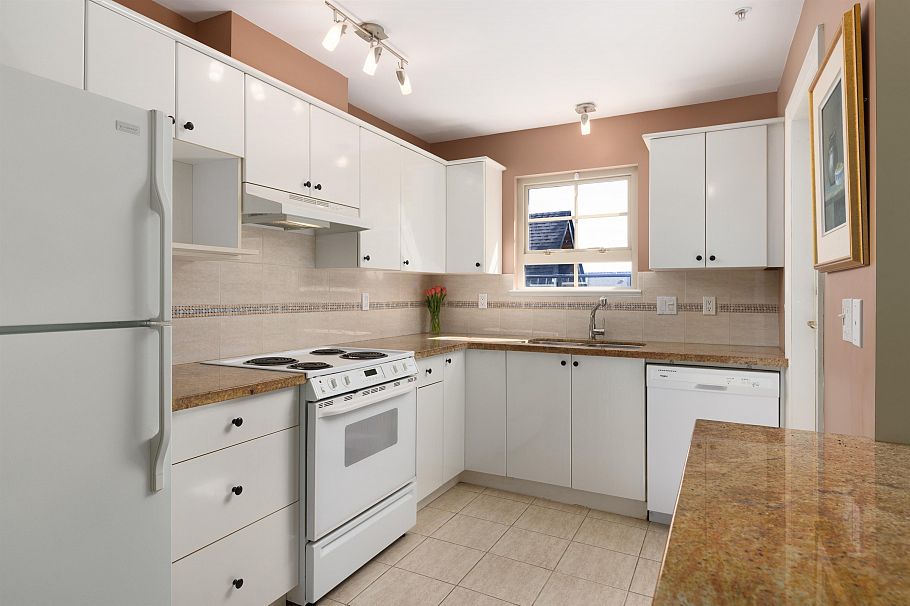 201 3595 W 26th Avenue Vancouver, BC - 13