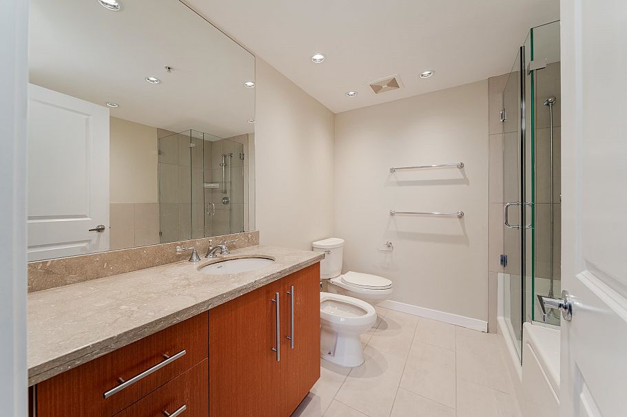 702 2688 West Mall Vancouver, BC - 15