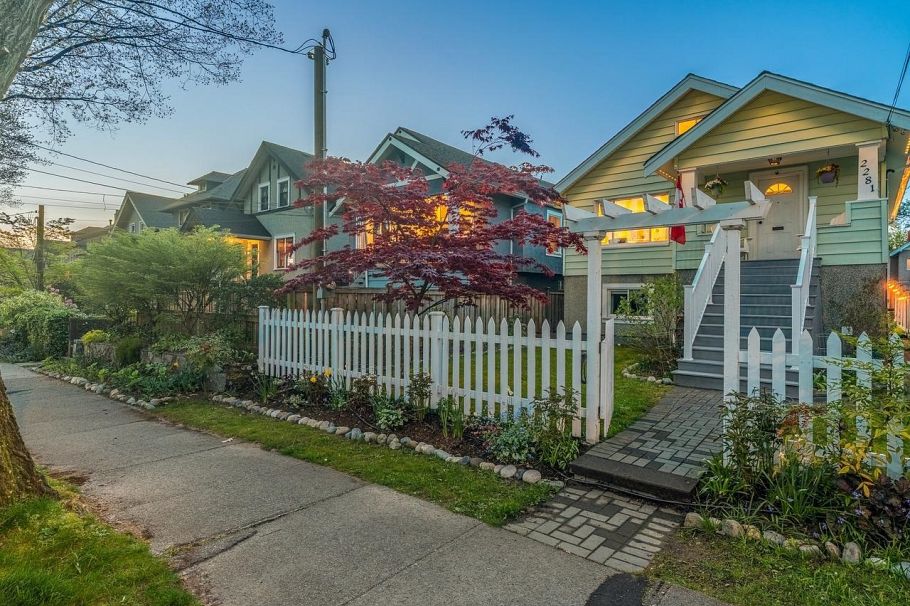 2281 E 7th Avenue Vancouver, BC - 37