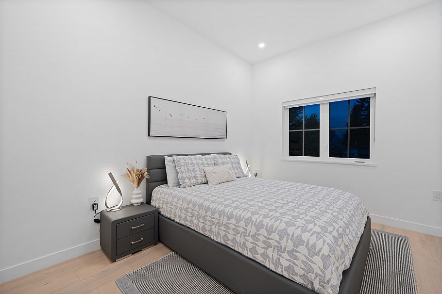 1440 E 17th Avenue Vancouver, BC - 23