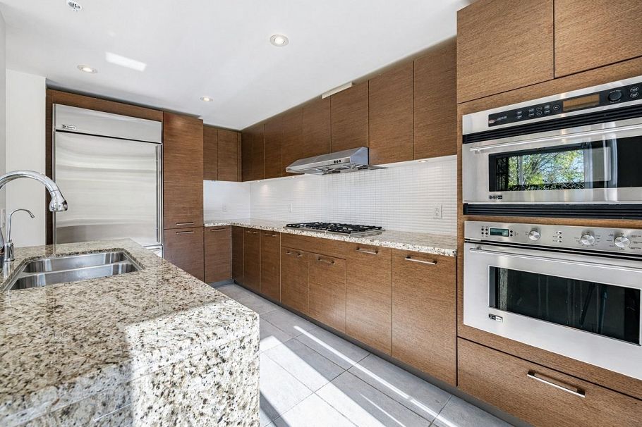 110 6018 Iona Drive Vancouver, BC - 6