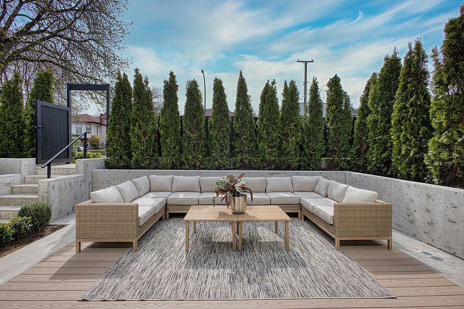 1 2425 Kitchener Street Vancouver, BC - 27