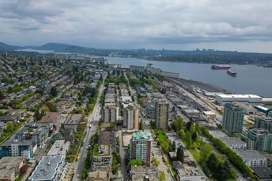 608 145 St. Georges Avenue North Vancouver, BC - 30