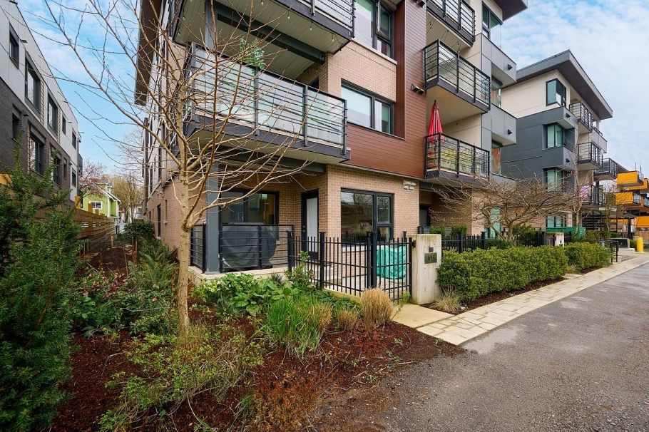 103 2666 Duke Street Vancouver, BC - 2