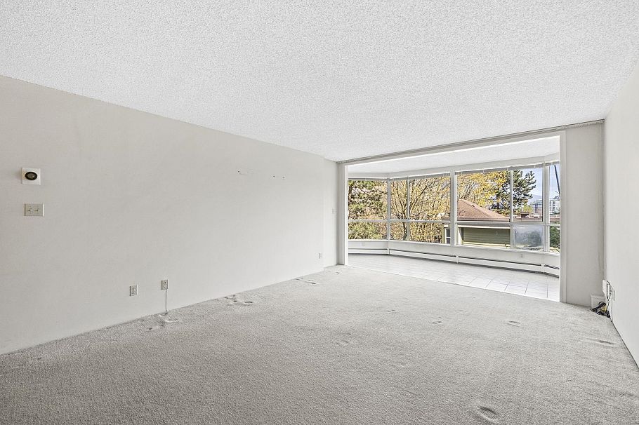 504 518 Moberly Road Vancouver, BC - 2