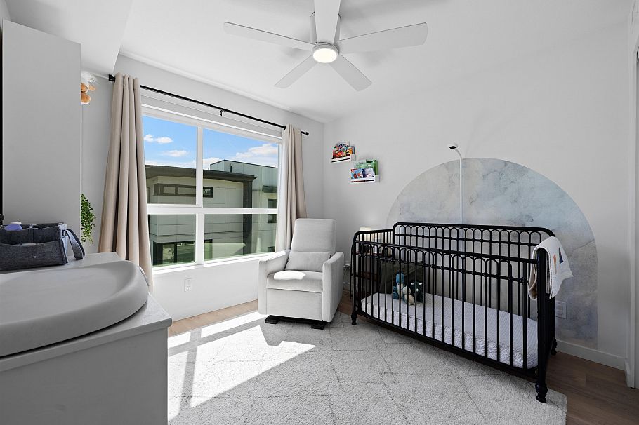 23 533 E 3rd Street North Vancouver, BC - 26