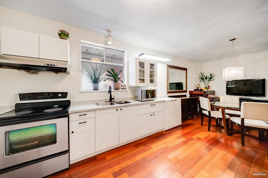 166 E 24th Avenue Vancouver, BC - 11