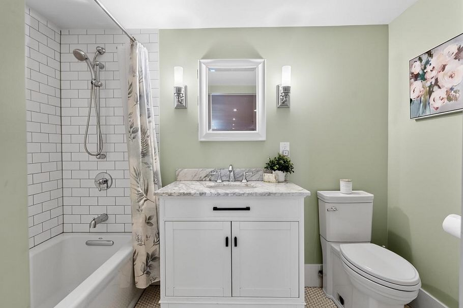 2281 E 7th Avenue Vancouver, BC - 23