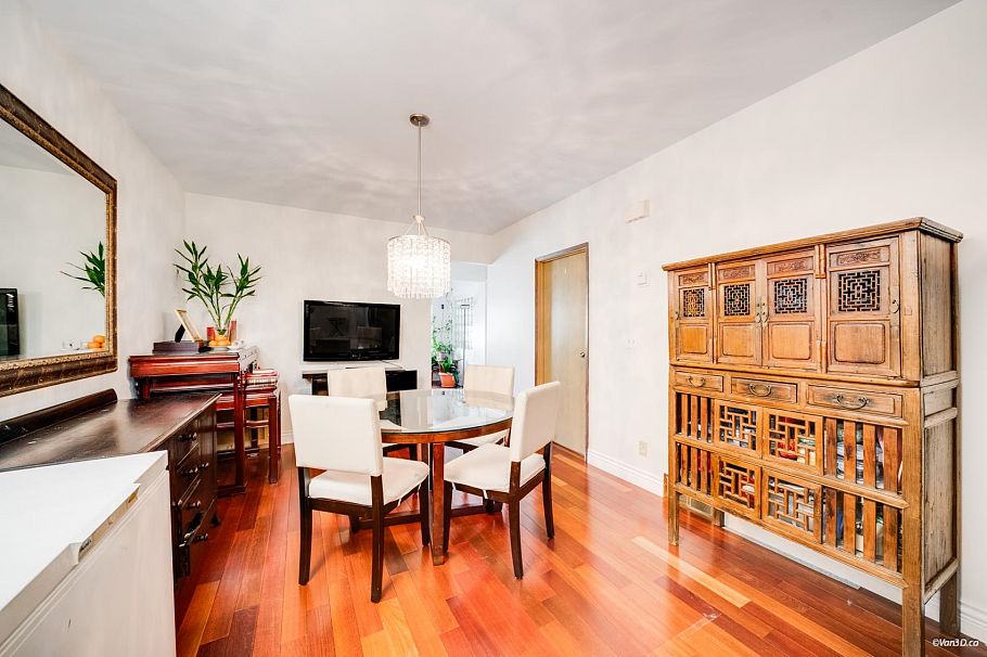 166 E 24th Avenue Vancouver, BC - 7