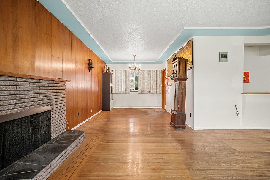 1388 E 60th Avenue Vancouver, BC - 7