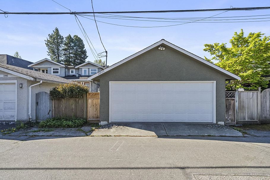 2925 W 21st Street Vancouver, BC - 27