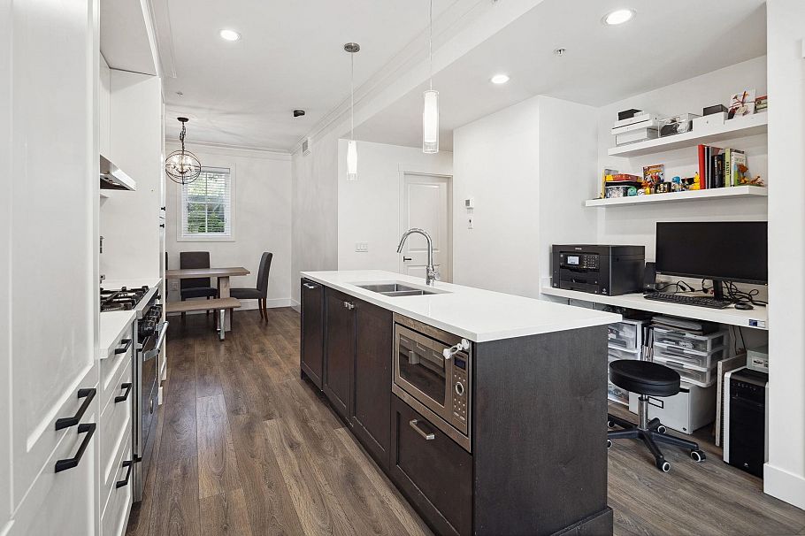 352 W 62nd Avenue Vancouver, BC - 12