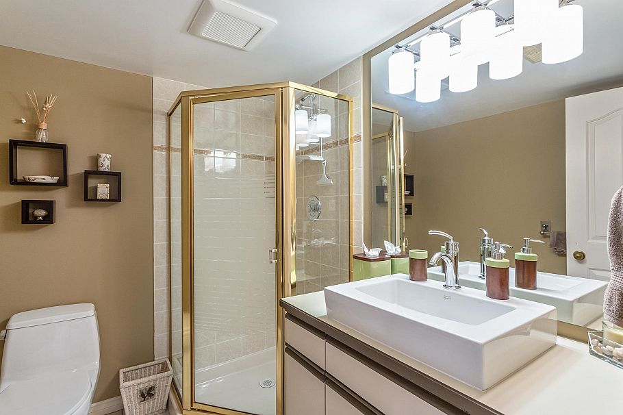 2465 Berton Place North Vancouver, BC - 32