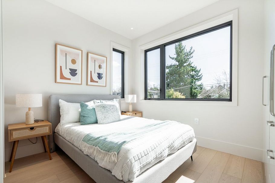 2 372 E 37 Avenue Vancouver, BC - 25