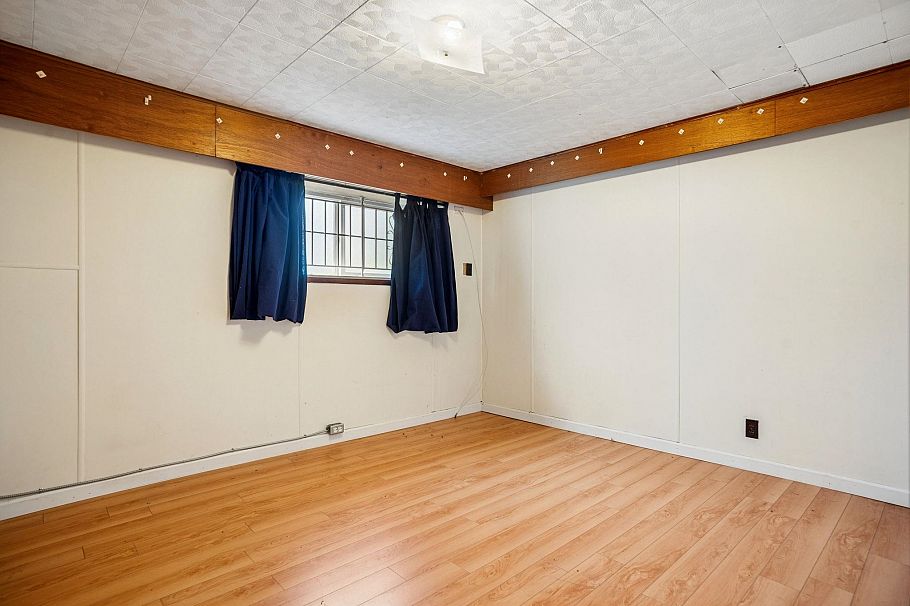 1388 E 60th Avenue Vancouver, BC - 28