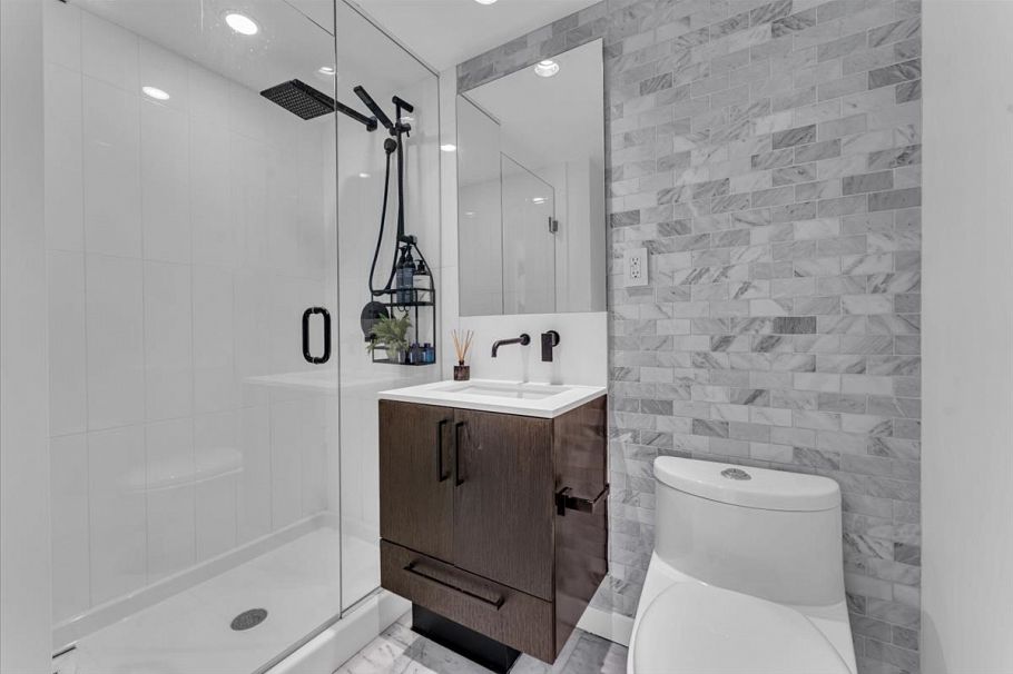 PH2502 999 Seymour Street Vancouver, BC - 26