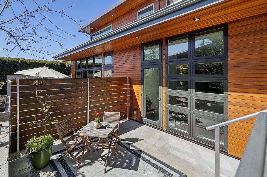 626 E 22 Avenue Vancouver, BC - 33