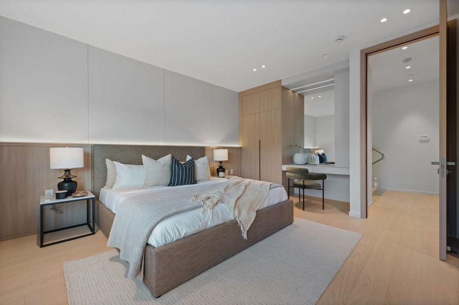 2 2935 W 15th Avenue Vancouver, BC - 24