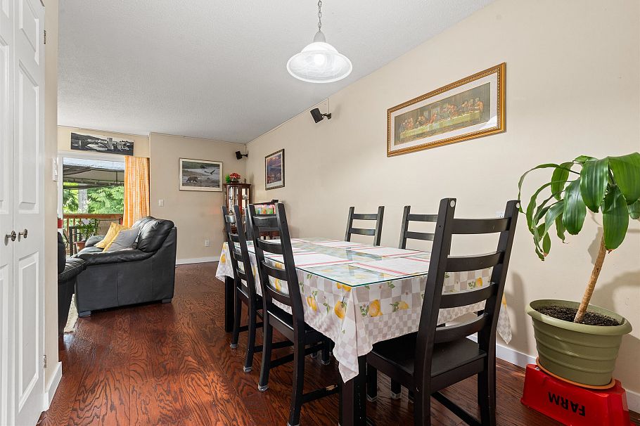 883 Old Lillooet Road North Vancouver, BC - 9