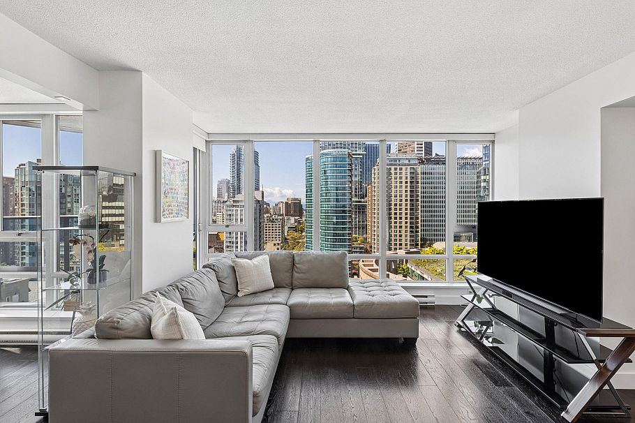 PH2605 788 Hamilton Street Vancouver, BC - 2