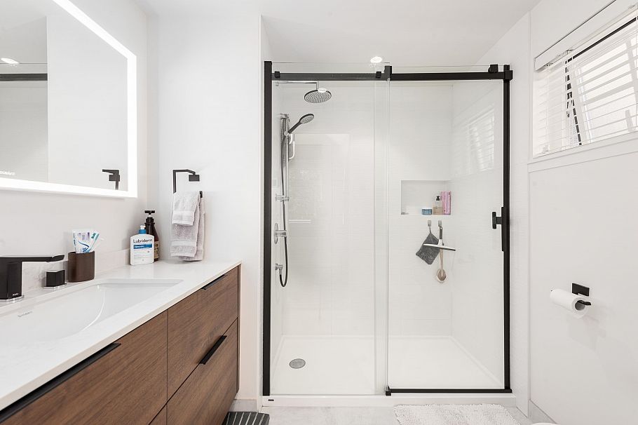 1823 Napier Street Vancouver, BC - 26