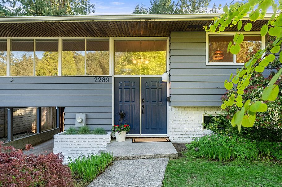 2289 Whitman Avenue North Vancouver, BC - 2