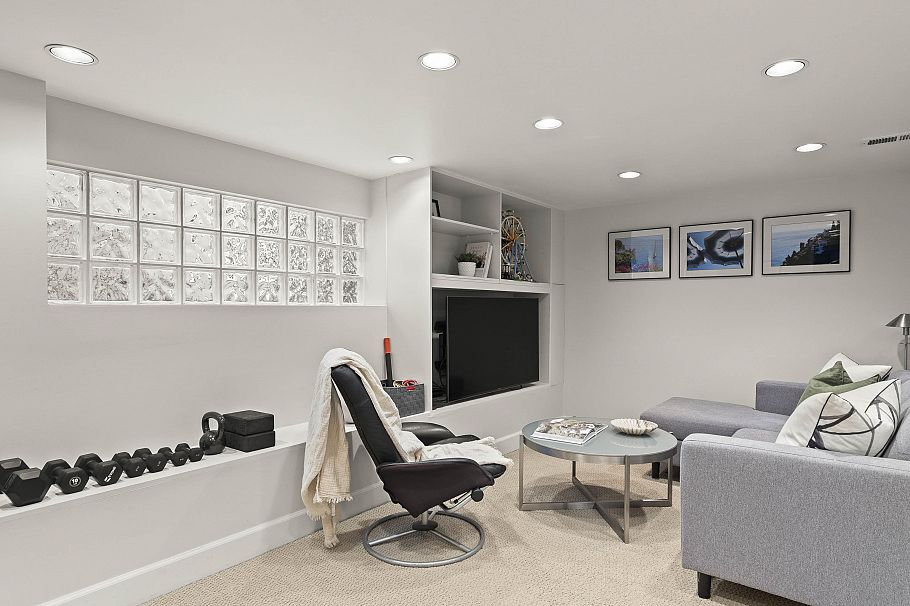 3388 W 31st Avenue Vancouver, BC - 24