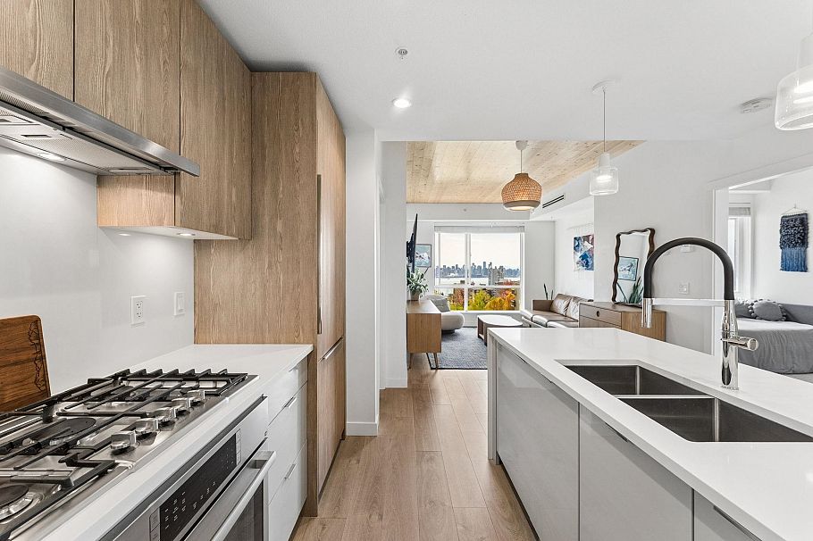 603 108 E 8th Street North Vancouver, BC - 8