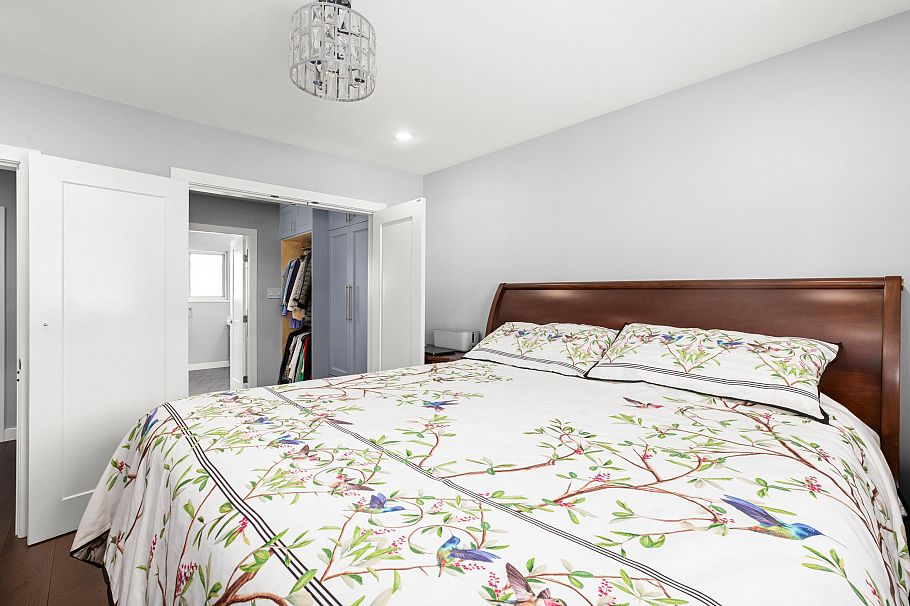 219 E 26th Street North Vancouver, BC - 14