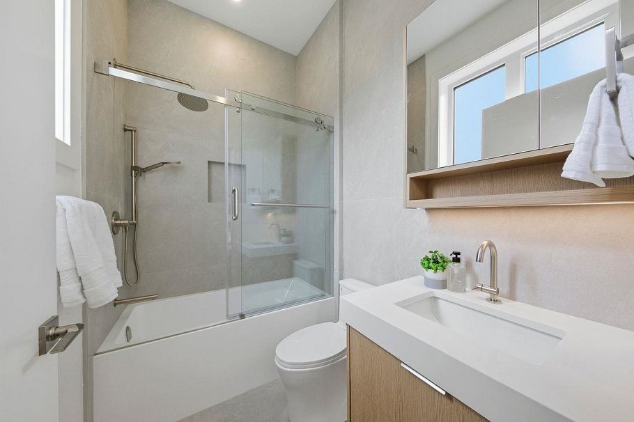 1 3708 W 18th Avenue Vancouver, BC - 29