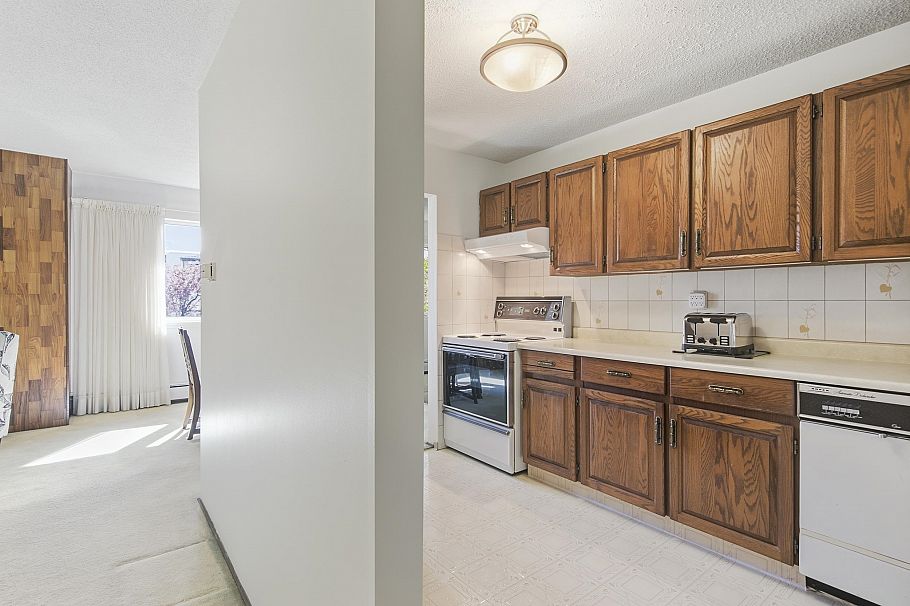 302 2320 Trinity Street Vancouver, BC - 12