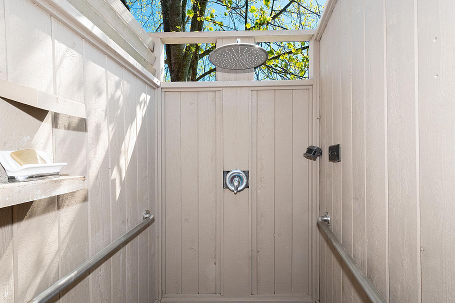 4455 Harris Place North Vancouver, BC - 21