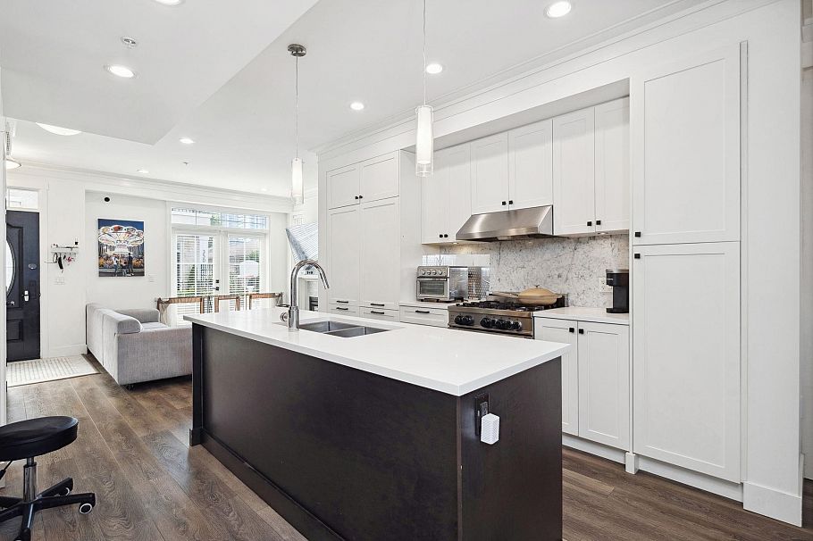 352 W 62nd Avenue Vancouver, BC - 14