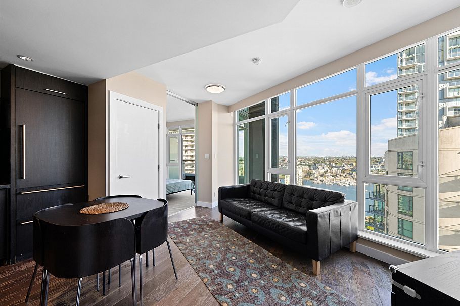 3507 1372 Seymour Street Vancouver, BC - 2