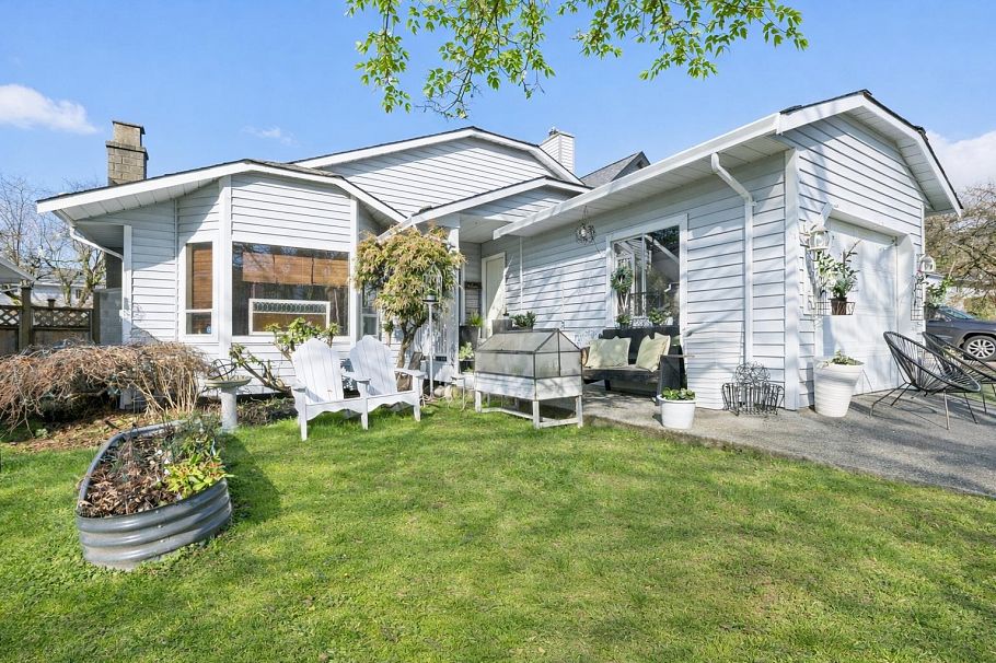 875 Porteau Place North Vancouver, BC - 16